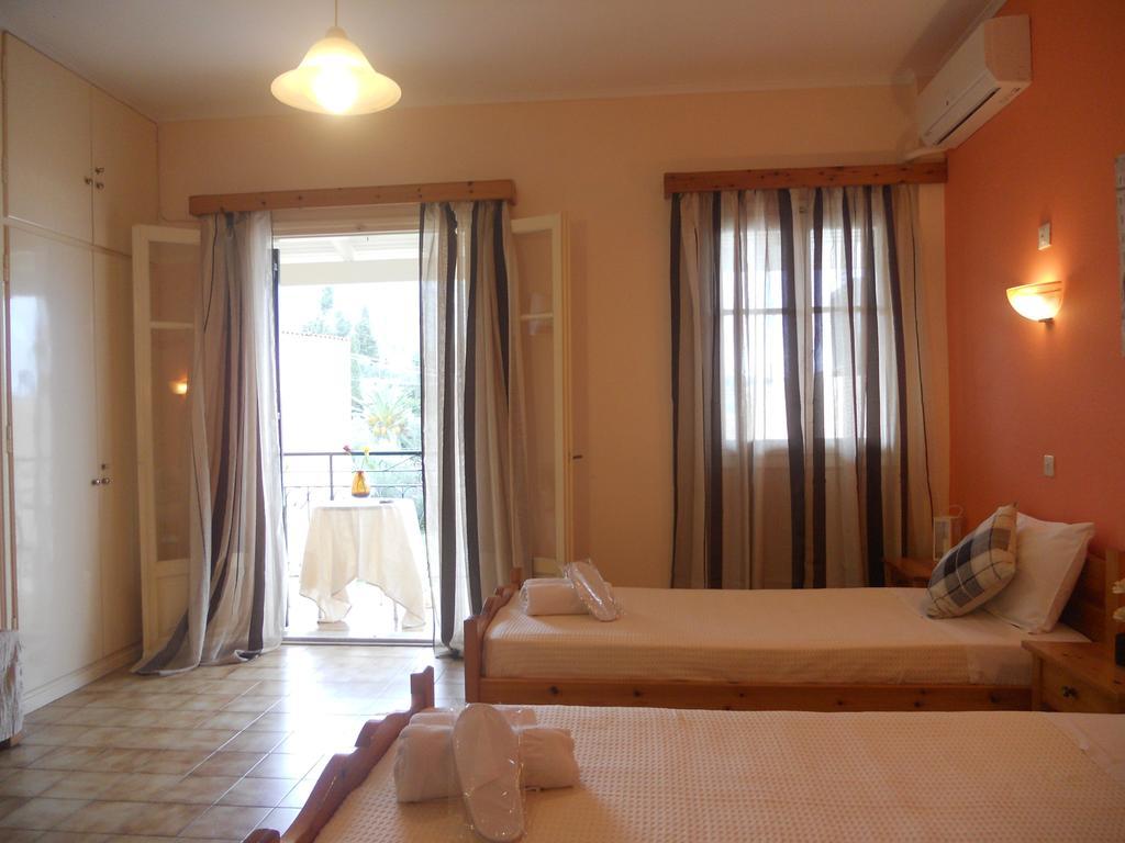 Elli Marina Studios And Apartments 바니체스 객실 사진